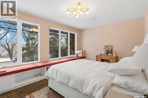 1134 Spadina Crescent E, Saskatoon, SK - Indoor Photo Showing Bedroom