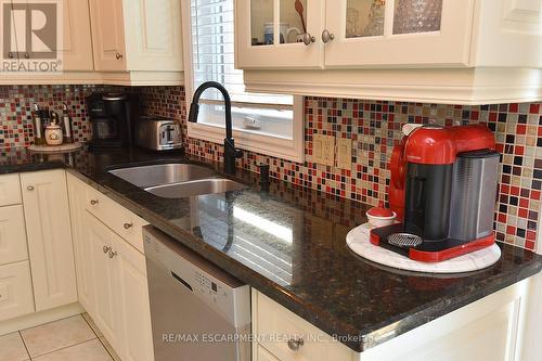 11 Jacqueline Boulevard, Hamilton, ON - Indoor Photo Showing Kitchen With Double Sink