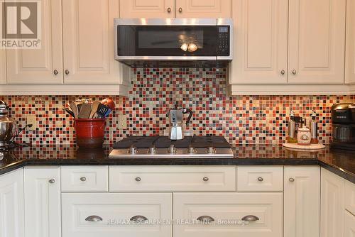 11 Jacqueline Boulevard, Hamilton, ON - Indoor Photo Showing Kitchen