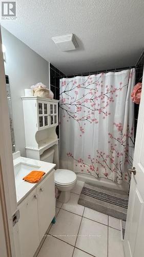 407 Westforest Trail, Kitchener, ON - Indoor Photo Showing Bathroom