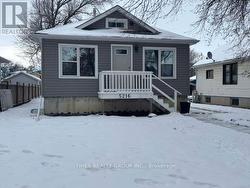 5216 43 STREET  Camrose, AB T4V 1B7