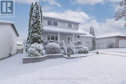 9 COPELAND STREET  Penetanguishene, ON L9M 1K3