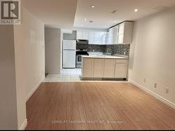 138 KEFFER CIRCLE  Newmarket, ON L3X 1R8