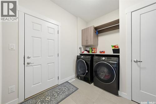 451 Mcfaull Crescent, Saskatoon, SK - Indoor Photo Showing Laundry Room