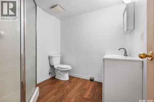 3411 Middleton Place E, Regina, SK - Indoor Photo Showing Bathroom
