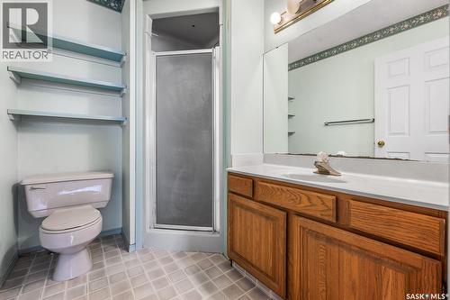 3411 Middleton Place E, Regina, SK - Indoor Photo Showing Bathroom