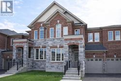 7 FREDERICK PEARSON STREET  East Gwillimbury, ON L9N 0R9