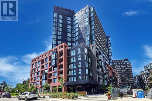 801 - 8 TIPPETT ROAD  Toronto, ON M3H 0E7