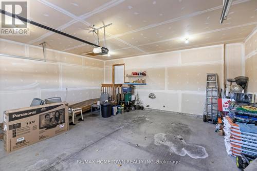1124 Mcclure Crescent, Brockville, ON - Indoor Photo Showing Garage