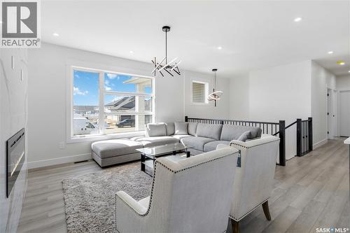 840 Ballesteros Crescent, Warman, SK - Indoor Photo Showing Living Room