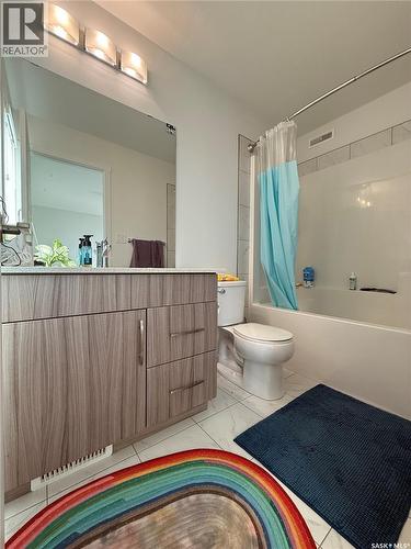 4226 Brighton Circle, Saskatoon, SK - Indoor Photo Showing Bathroom
