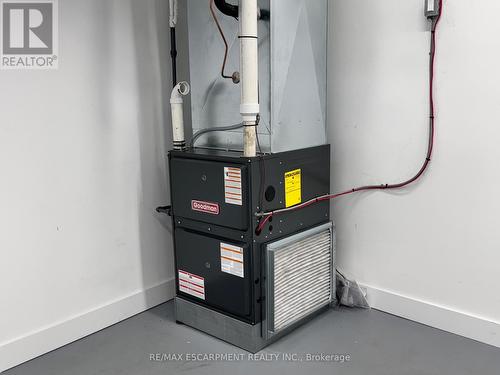 1068 Barton Street E, Hamilton, ON 