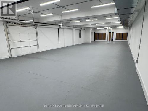 1068 Barton Street E, Hamilton, ON 