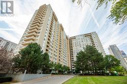 702 - 3590 KANEFF CRESCENT  Mississauga, ON L5A 3X3