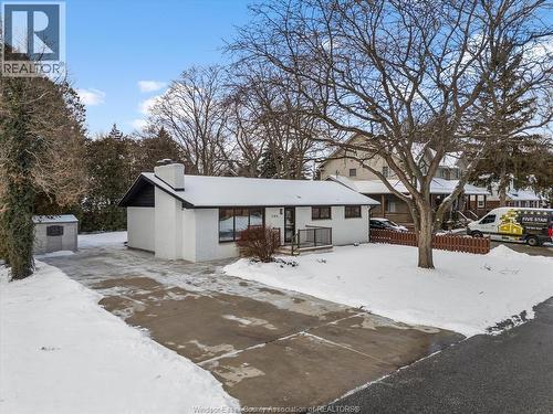 285 Burdick CRESCENT  Tecumseh, ON N8N 2E7