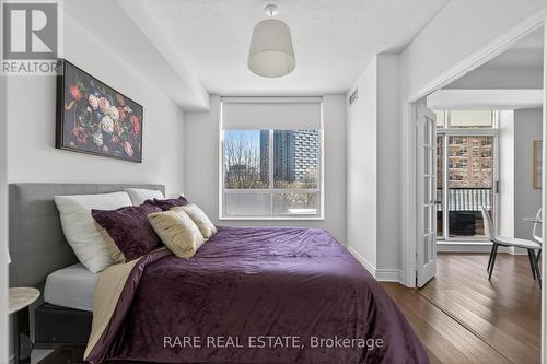 411 - 1105 Leslie Street, Toronto, ON - Indoor Photo Showing Bedroom