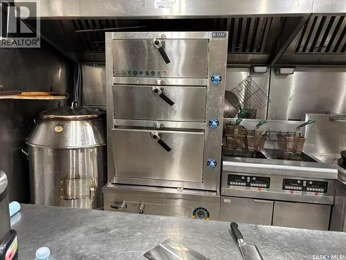 208 H Avenue N, Saskatoon, SK 