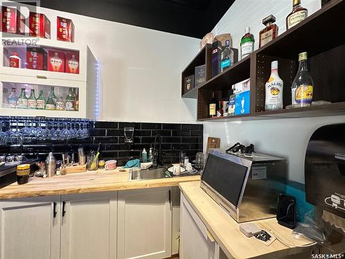 208 H Avenue N, Saskatoon, SK 