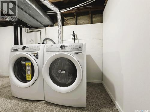 120 O Avenue S, Saskatoon, SK - Indoor Photo Showing Laundry Room