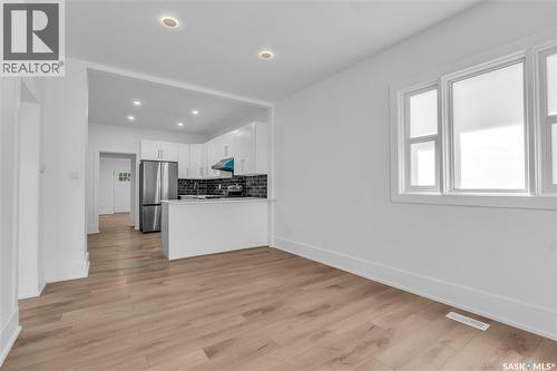 120 O Avenue S, Saskatoon, SK - Indoor Photo Showing Kitchen