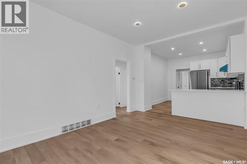 120 O Avenue S, Saskatoon, SK - Indoor Photo Showing Kitchen
