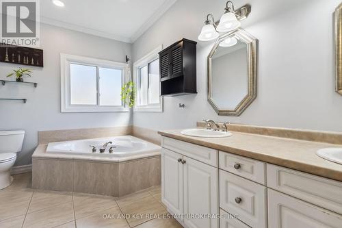 1791 Milestone Road, London North (North C), ON - Indoor Photo Showing Bathroom