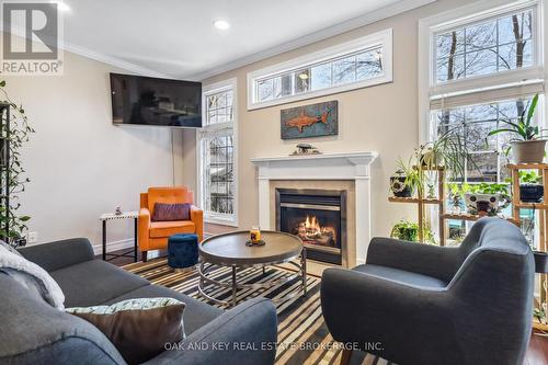 1791 Milestone Road, London North (North C), ON - Indoor Photo Showing Living Room With Fireplace