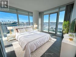 1111 - 33 SINGER COURT  Toronto, ON M2K 0B4