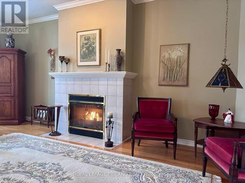 34 - 30 Doon Drive, London North (North G), ON - Indoor Photo Showing Living Room With Fireplace