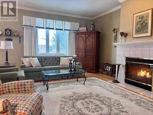34 - 30 Doon Drive, London North (North G), ON - Indoor Photo Showing Living Room With Fireplace