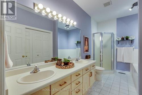 34 - 30 Doon Drive, London North (North G), ON - Indoor Photo Showing Bathroom