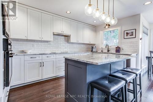 645 Clarence Street, Port Colborne (Sugarloaf), ON - Indoor Photo Showing Kitchen With Upgraded Kitchen
