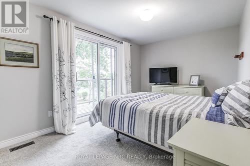 645 Clarence Street, Port Colborne (Sugarloaf), ON - Indoor Photo Showing Bedroom