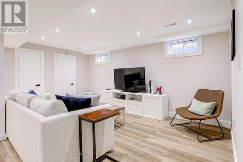 1807 Heather Hills Drive, Burlington, ON - Indoor Photo Showing Basement