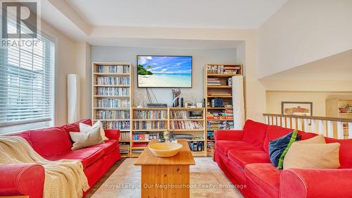 7 - 1248 Guelph Line, Burlington (Mountainside), ON - Indoor Photo Showing Living Room