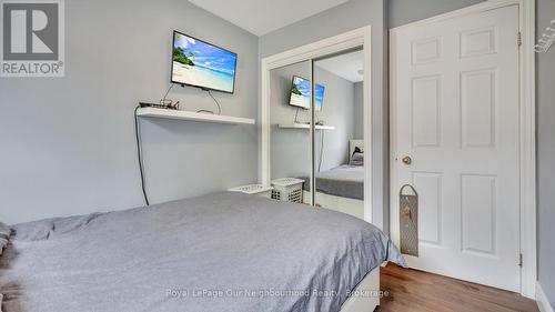 7 - 1248 Guelph Line, Burlington (Mountainside), ON - Indoor Photo Showing Bedroom