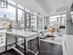 1602 - 30 NELSON STREET  Toronto, ON M5V 0H5