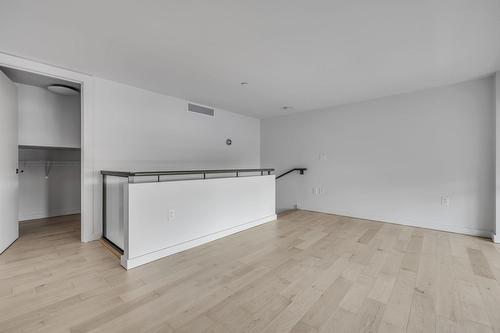 Mezzanine - 505-775 Av. Ernest-Gagnon, Québec (La Cité-Limoilou), QC - Indoor Photo Showing Other Room