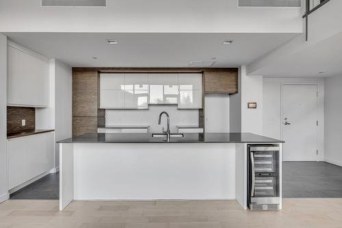 Cuisine - 505-775 Av. Ernest-Gagnon, Québec (La Cité-Limoilou), QC - Indoor Photo Showing Kitchen