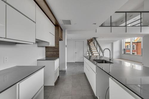 Cuisine - 505-775 Av. Ernest-Gagnon, Québec (La Cité-Limoilou), QC - Indoor Photo Showing Kitchen