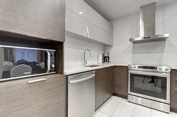 213-2001 Av. Beaconsfield  Montréal (Côte-Des-Neiges/Notre-Dame-De-Grâce), QC H4A 2G7