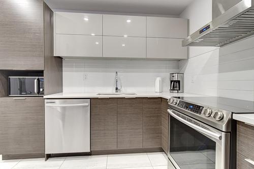 Kitchen - 213-2001 Av. Beaconsfield, Montréal (Côte-Des-Neiges/Notre-Dame-De-Grâce), QC - Indoor Photo Showing Kitchen