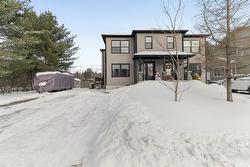 529 Rue des Pivoines  Cowansville, QC J2K 0E5
