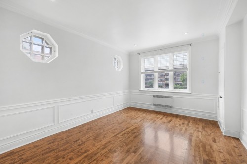 Salle à manger - 4683 Av. Bonavista, Montréal (Côte-Des-Neiges/Notre-Dame-De-Grâce), QC - Indoor Photo Showing Other Room