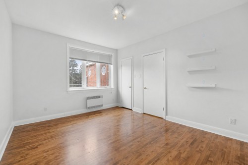 Chambre à coucher - 4683 Av. Bonavista, Montréal (Côte-Des-Neiges/Notre-Dame-De-Grâce), QC - Indoor Photo Showing Other Room