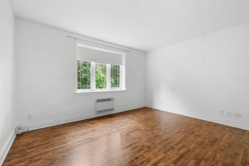 Chambre à coucher - 4683 Av. Bonavista, Montréal (Côte-Des-Neiges/Notre-Dame-De-Grâce), QC - Indoor Photo Showing Other Room