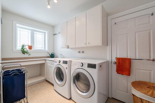 Salle de lavage - 63 Rue Granger, Saint-Philippe, QC - Indoor Photo Showing Laundry Room