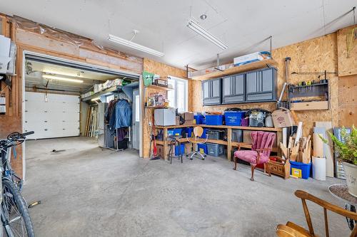 Garage - 63 Rue Granger, Saint-Philippe, QC - Indoor Photo Showing Garage