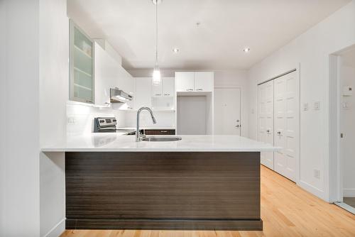 Kitchen - 107-440 Rue De La Gauchetière E., Montréal (Ville-Marie), QC - Indoor Photo Showing Kitchen