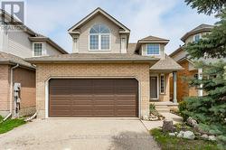 5 CAMM CRESCENT  Guelph (Pineridge/Westminster Woods), ON N1L 1J9